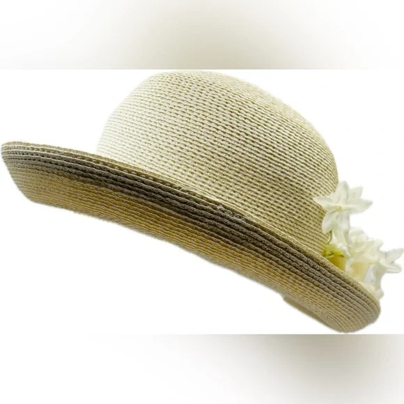 Hard-to-Find Lola Straw Hat with Flowers - Picture 4 of 9